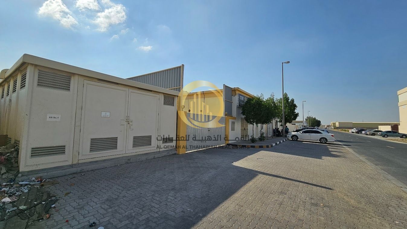 A warehouse in Dijlaa Industrial Area for sale, freehold ownership for Arab buyers for 99 years, foreigners. Excellent location in Block 2, with impre
