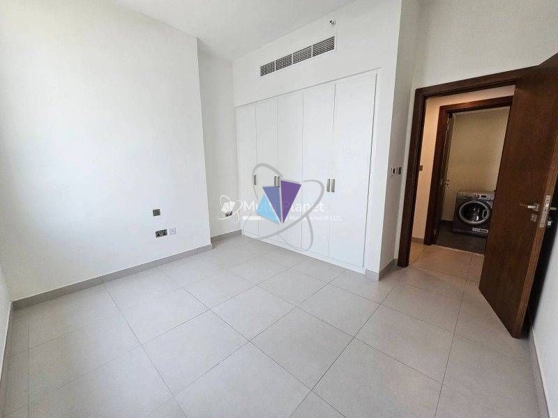 Vacant 2BR Apt | Prime Location