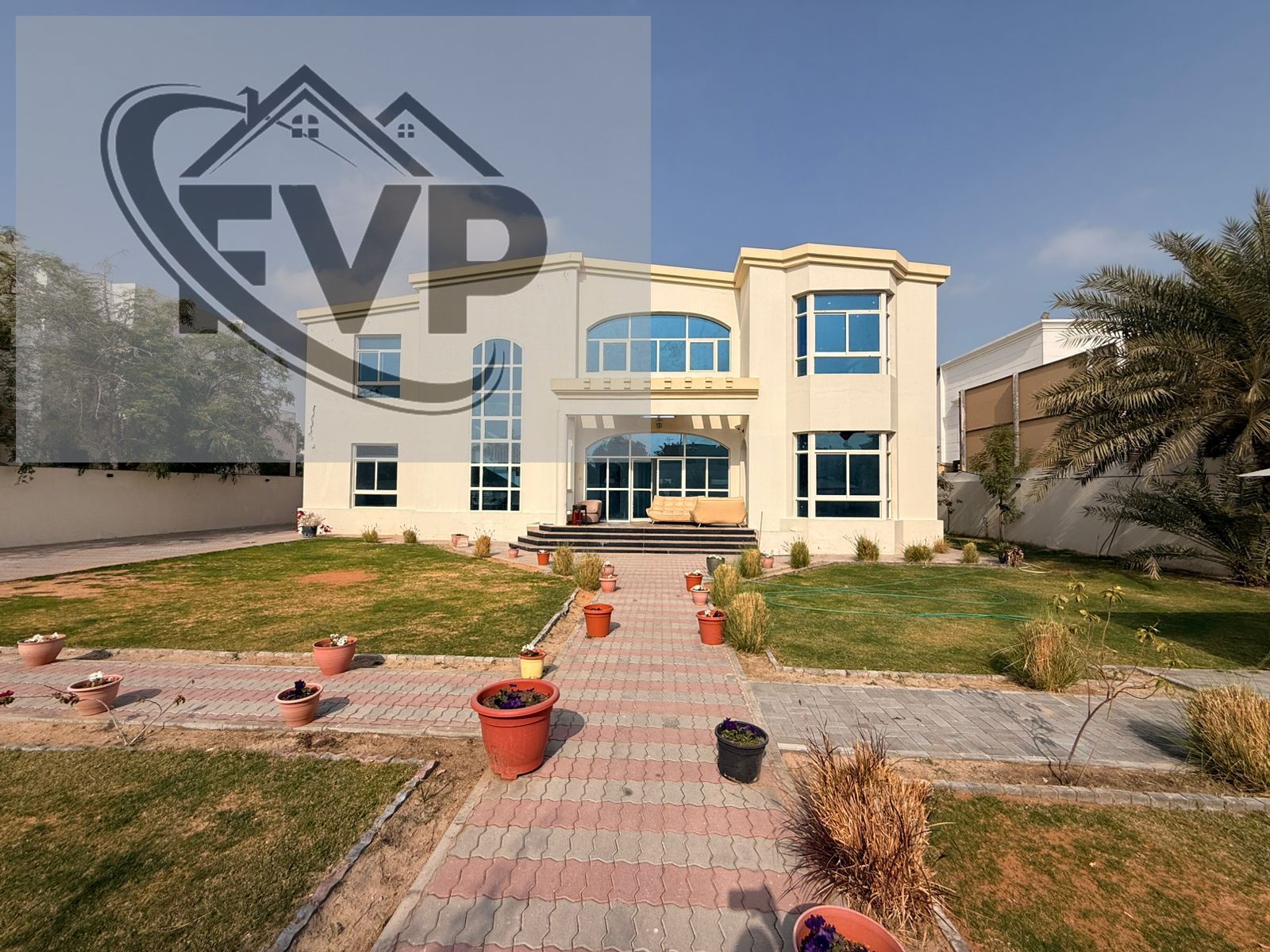 Spacious 5BHK + Maids Villa | Unfurnished | Big yard