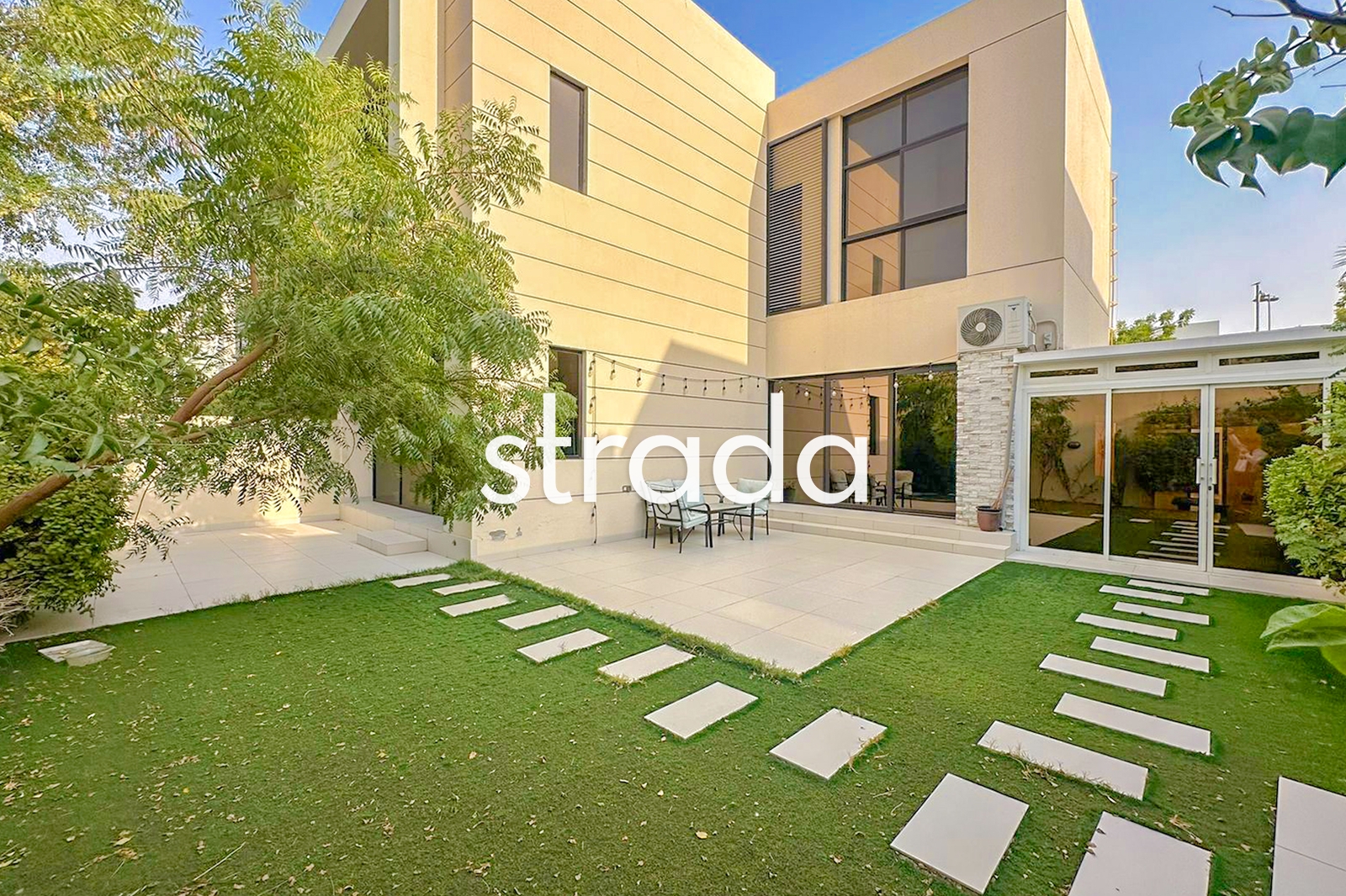 Single Row | Extended THH | Close To Pool | VOT