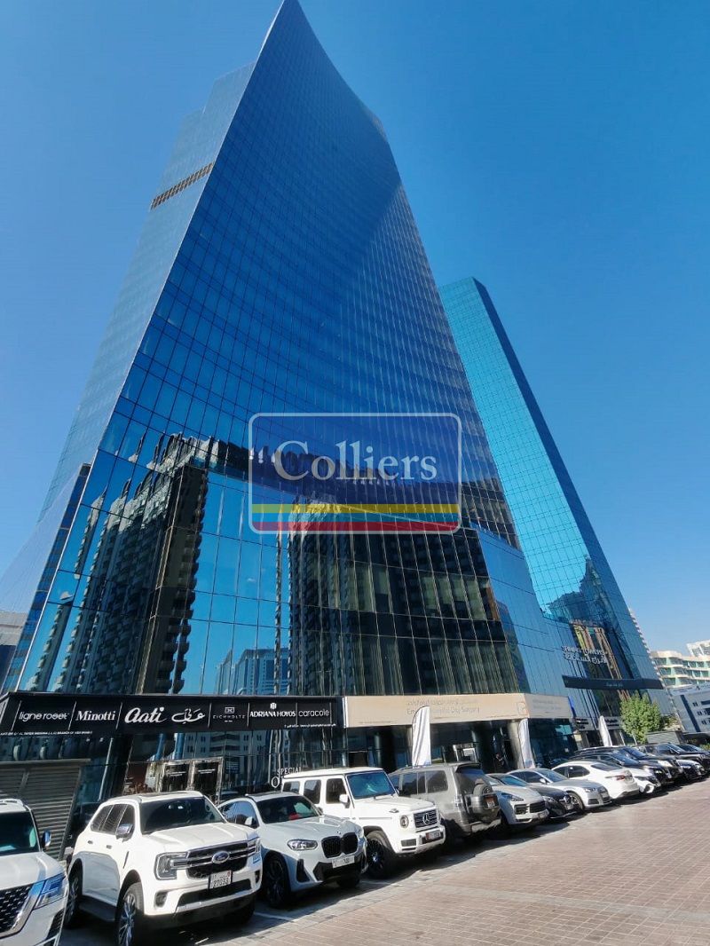 Huge Commercial Full Floor | High Visibility Area
