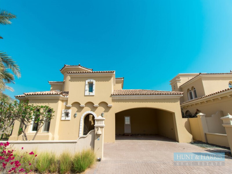 3 bedroom for Sale in Mistral - Family Community - Leasehold