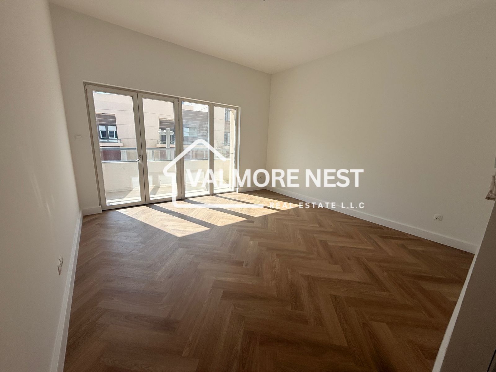 Spacious & Bright Apartment I Good Amenities I Ready to Move