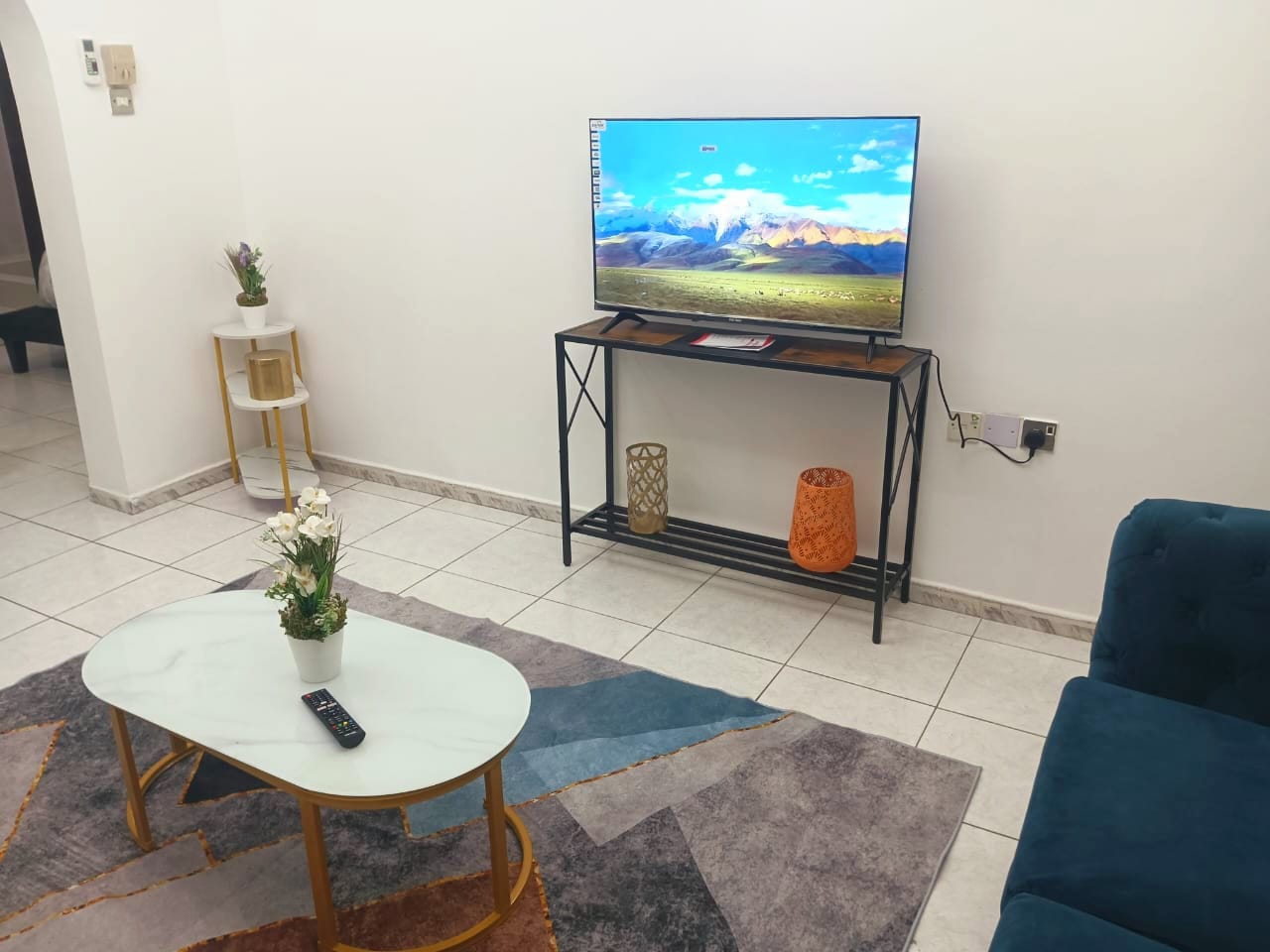 Monthly 2BR apartment in Al Majaz 3, nice view, internet included, near the Corniche and services, ready to move in.