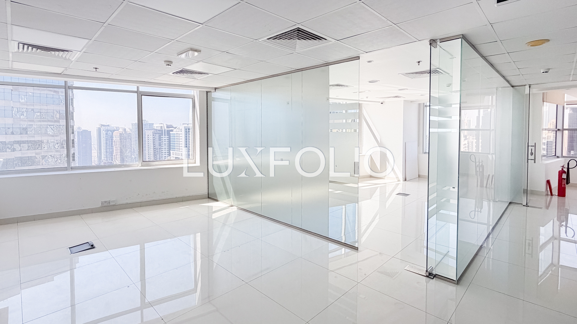 Natural Light | Vacant Now | High Floor