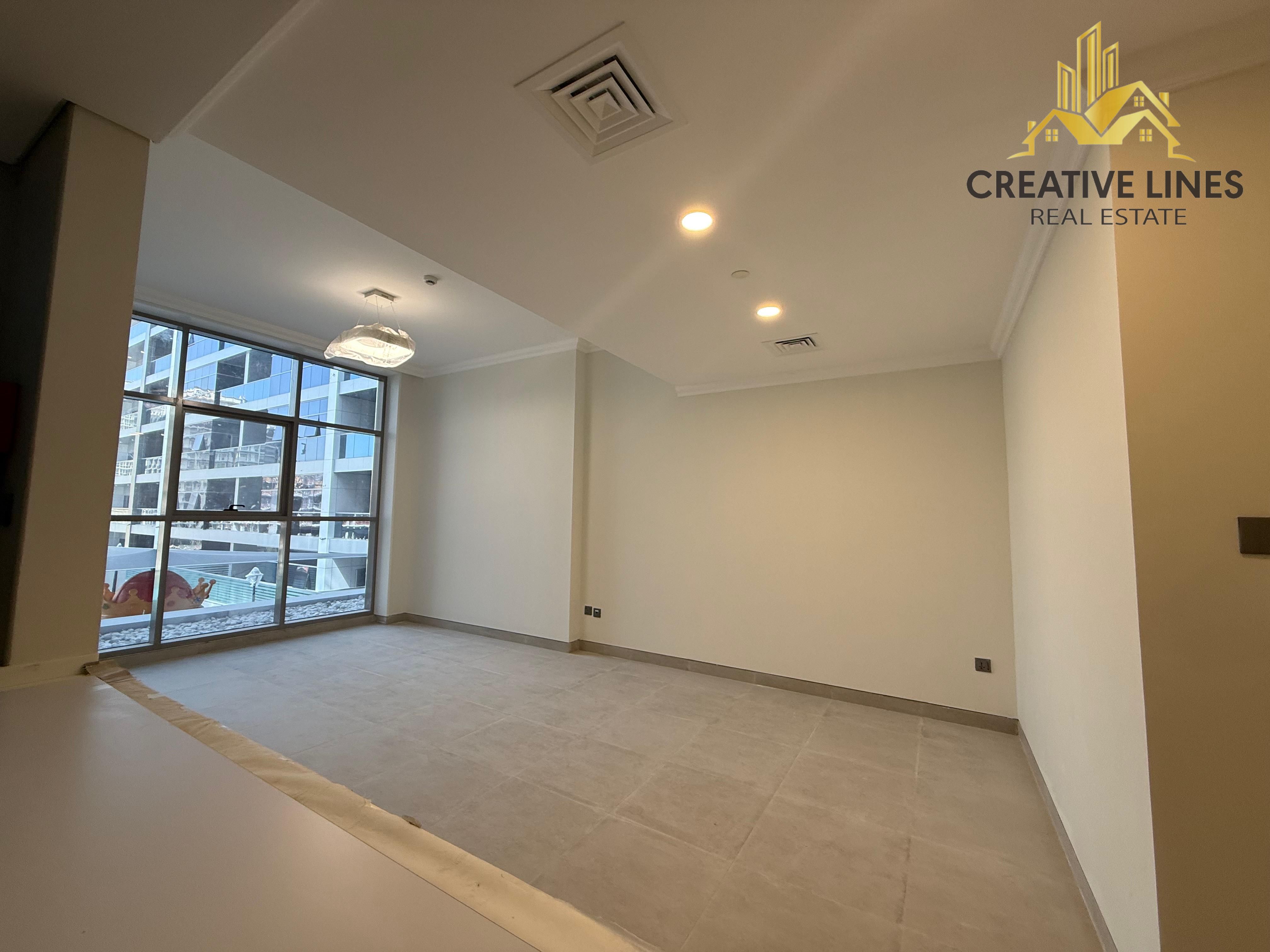 BRAND NEW//SPACIOUS APARTMENT//READY TO MOVE