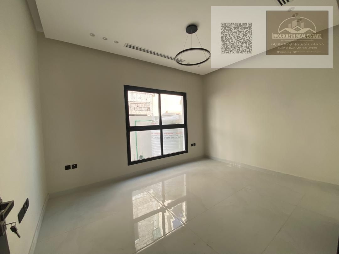 5-Bedroom Villa for Sale | Private Roof