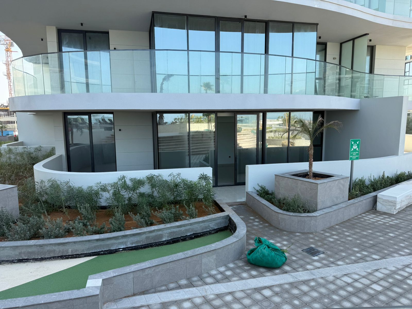 Bay Residences 2 BR Apartment central I