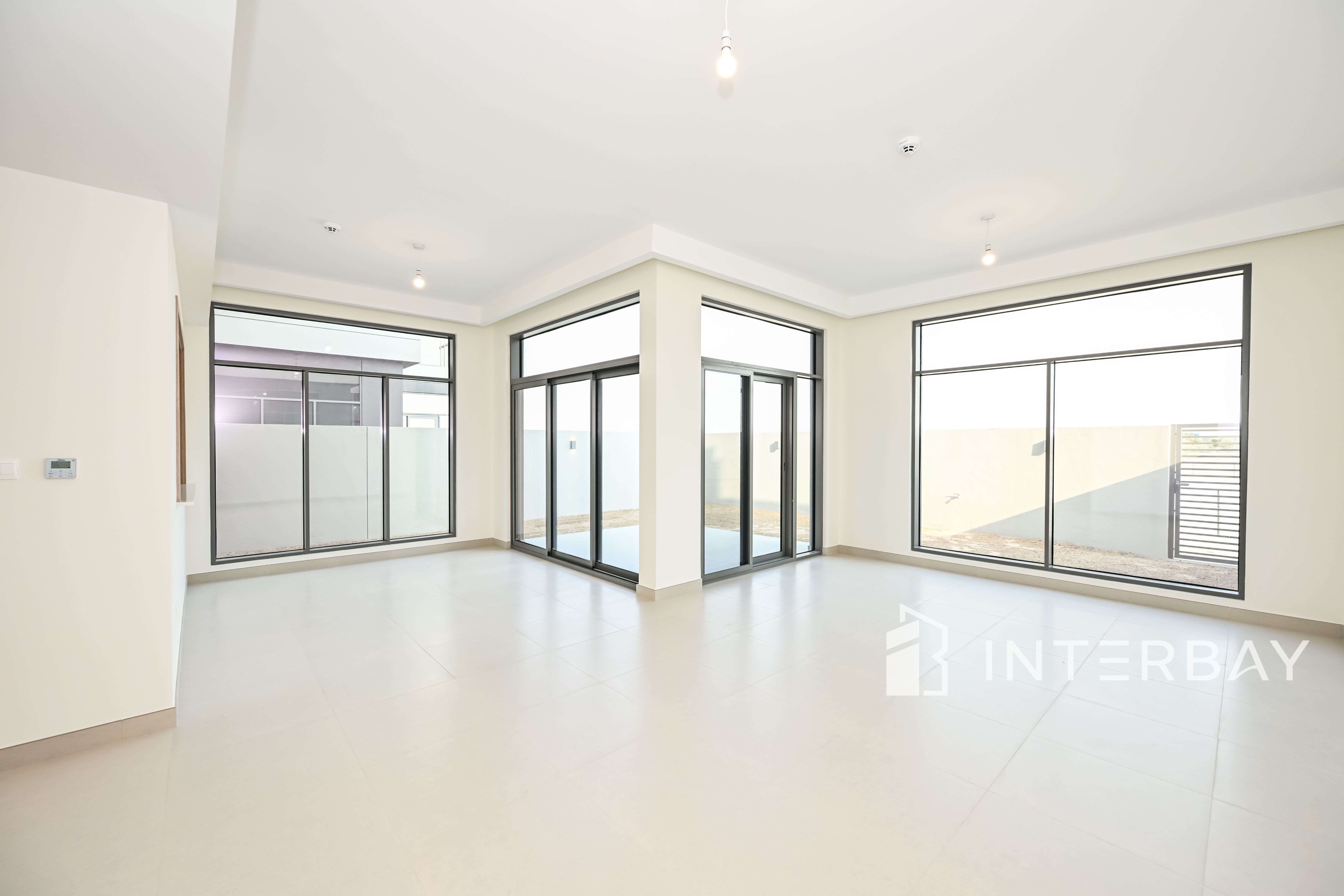 Ready to Move In | 4-Bedroom Villa in The Pulse Beachfront 3