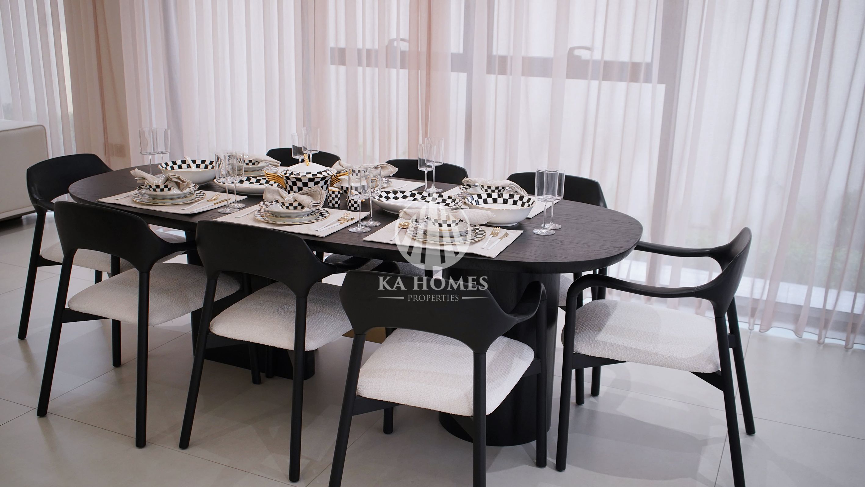 Luxury Villa in a Prime Location | Modern Design | 5% Down & 7-Year Installments | Spacious Layout