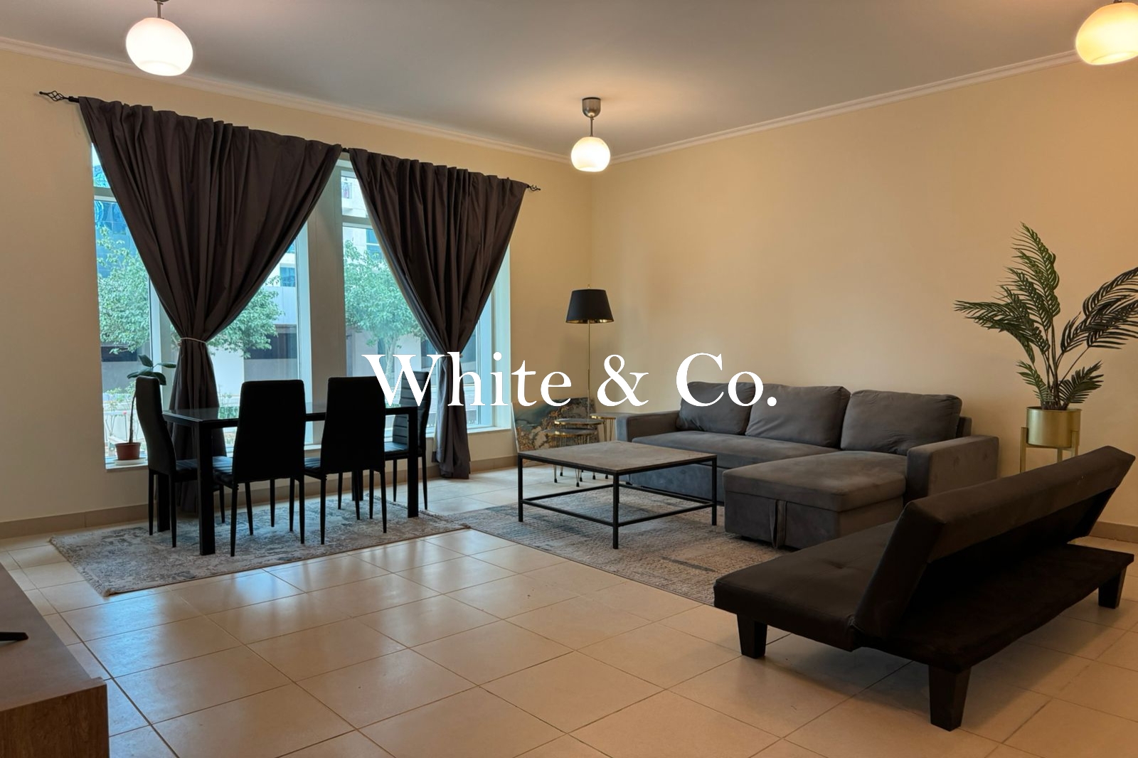 Upgraded| Low floor| Modern & Spacious
