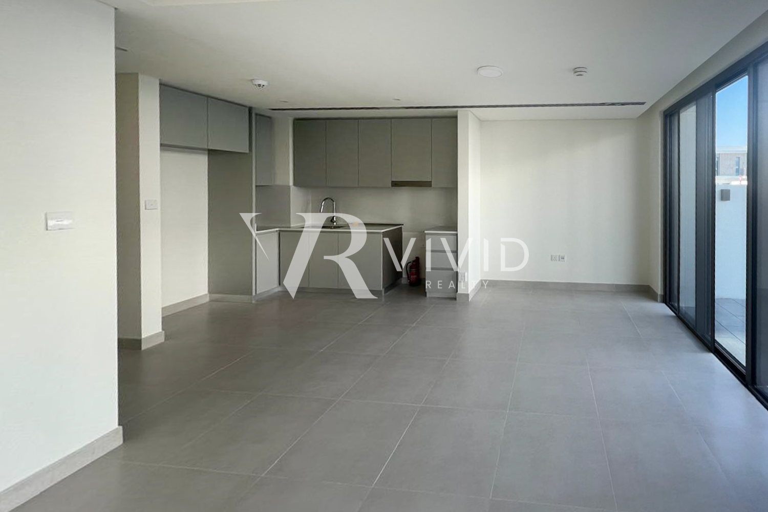 Brand New I Open Layout I Close to Golden Beach