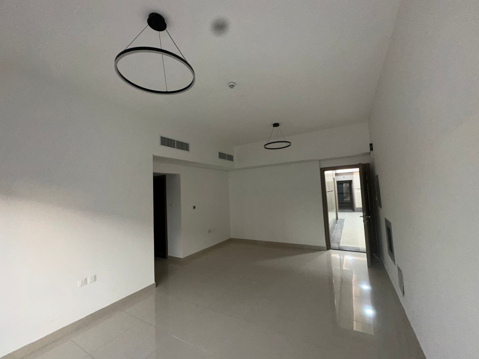 We're more than just a service; you deserve the best. In the heart of the city, close to everything you need. A well-appointed residence that combin