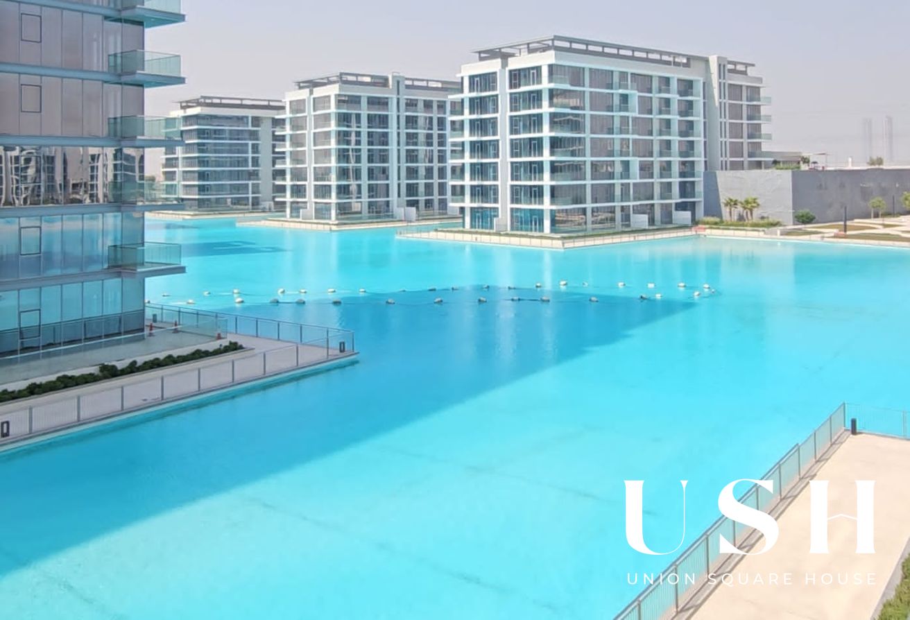 Fully Furnished| Full Lagoon view| Ready to move in