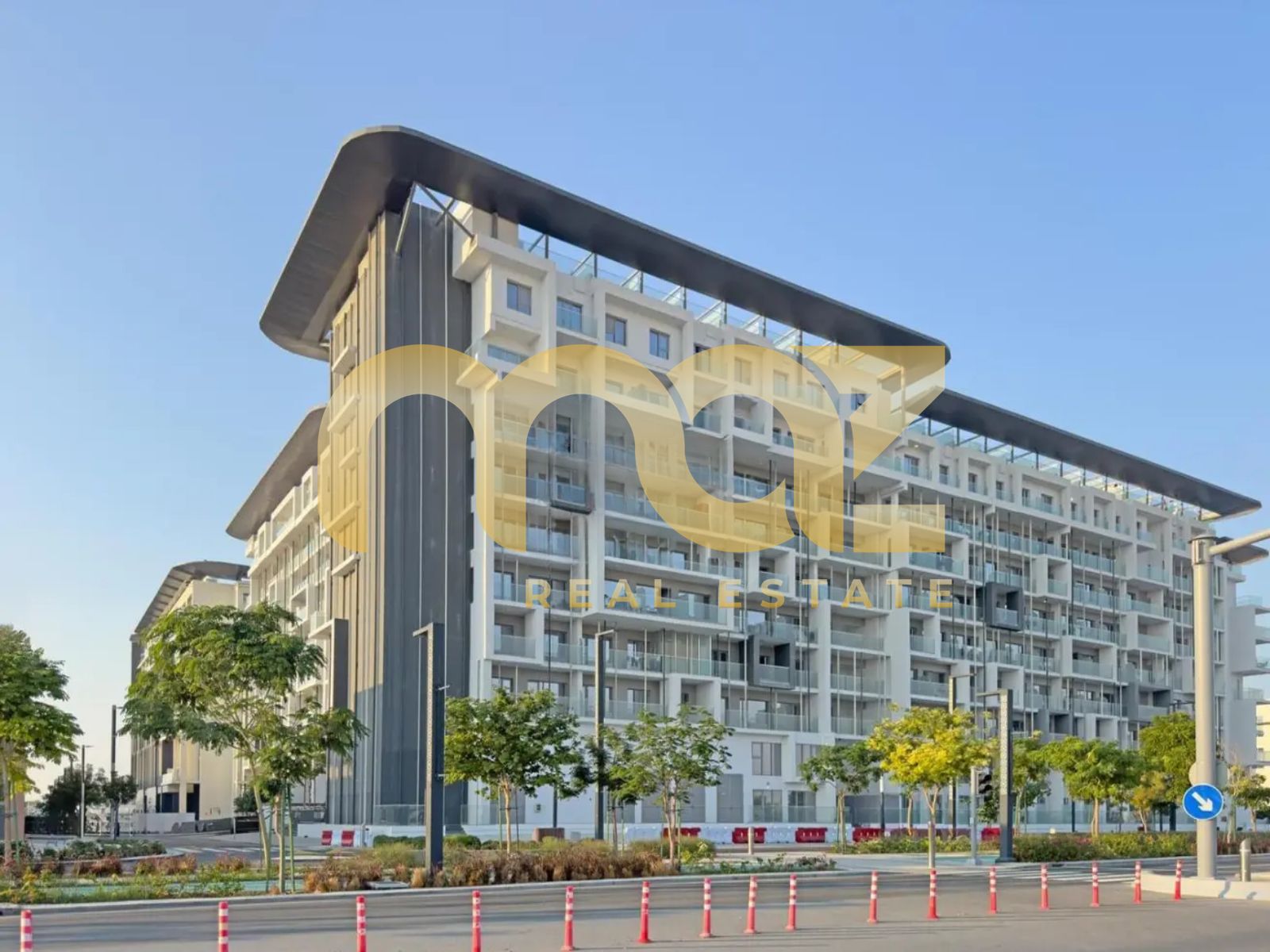 Street View | Prime Location| Low Floor | Good ROI