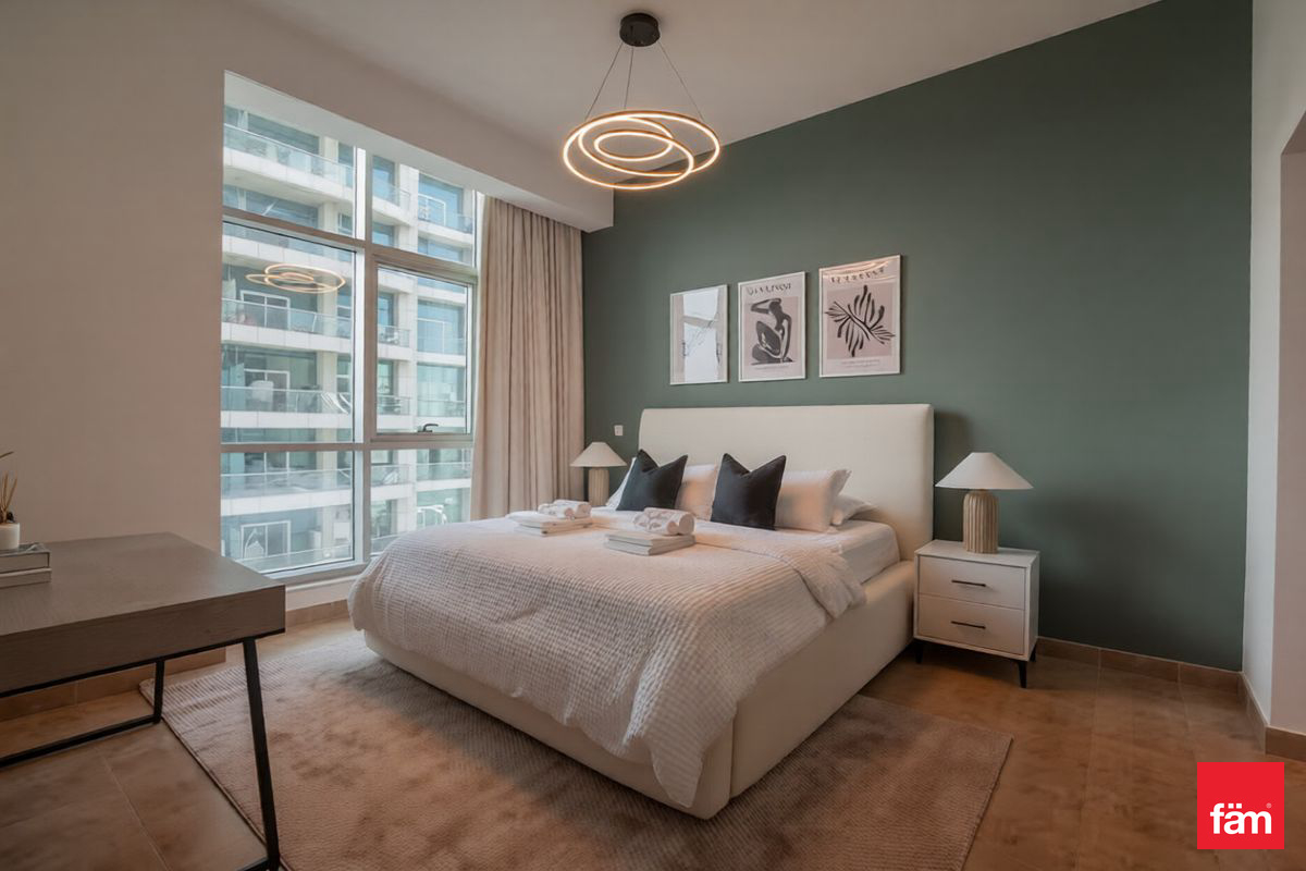 Large Layout | Modern Furniture | Canal View