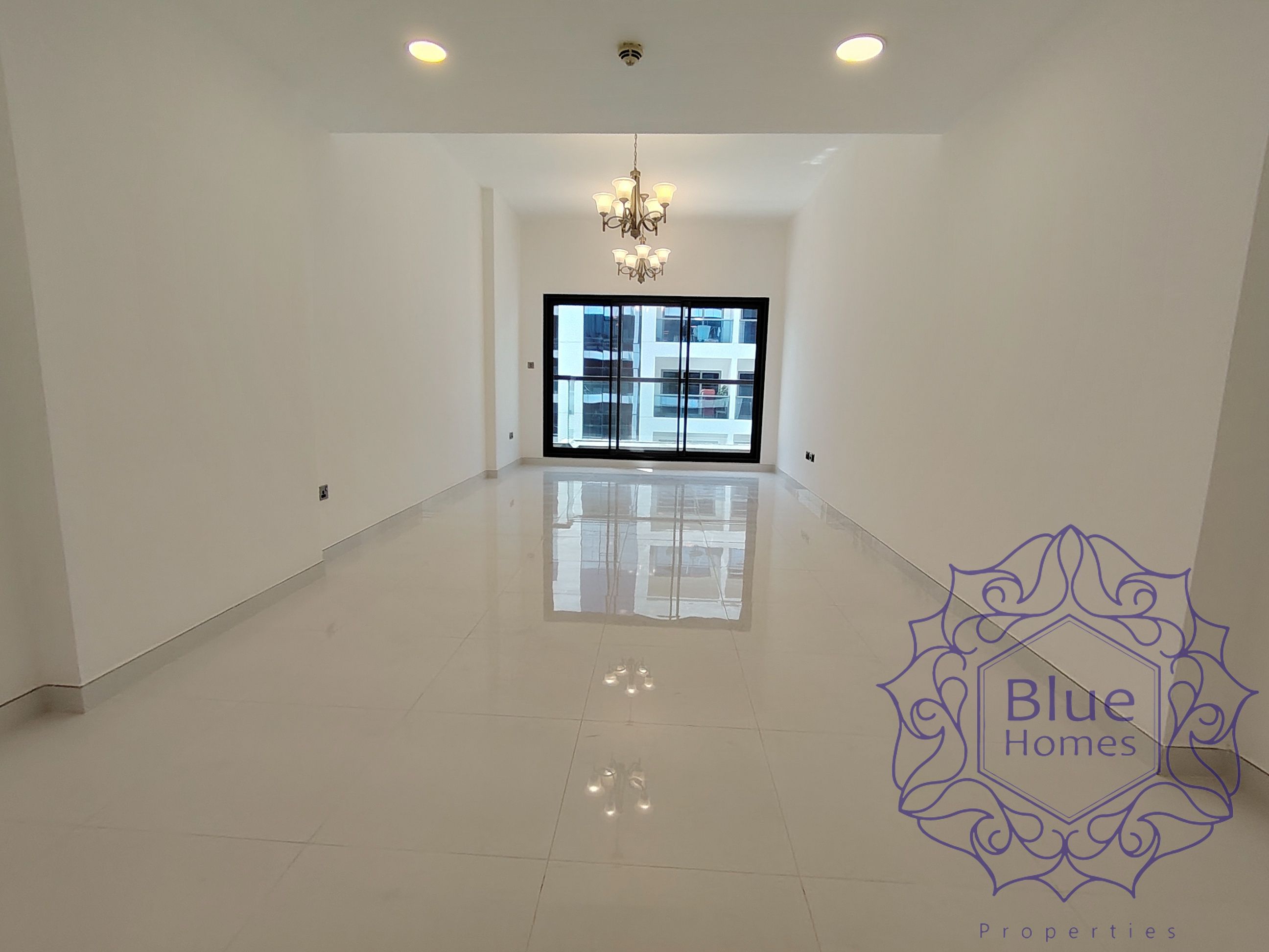1029 SQFT 1BHK 88K STORE ROOM BIG BALCONY