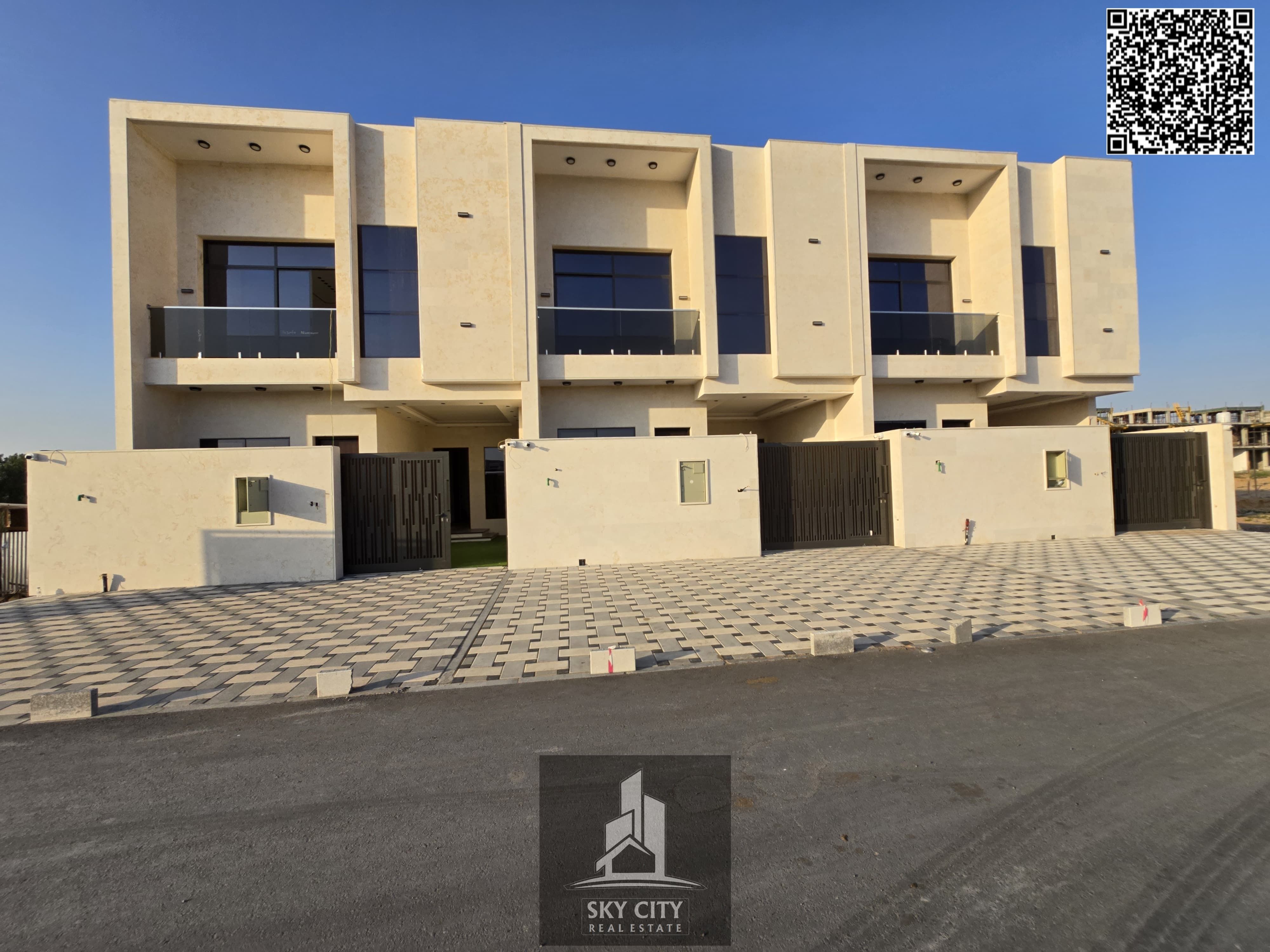 4 rooms, custom-finished, near Emirates Road. Registration fees included.
