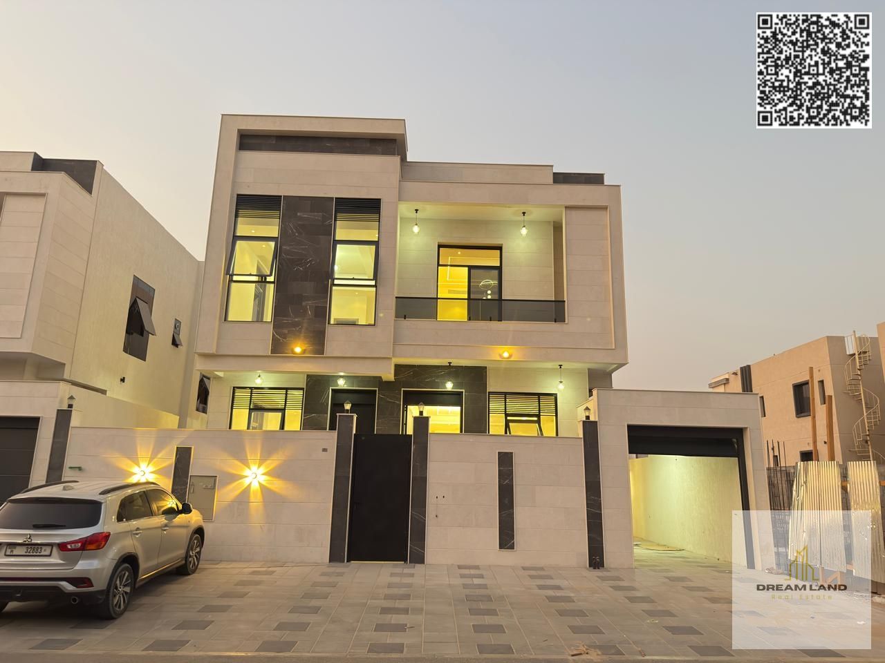 Villa with central air conditioning, ready to move in, on the main street in one of Ajman's most prestigious areas. Freehold ownership for all nationa