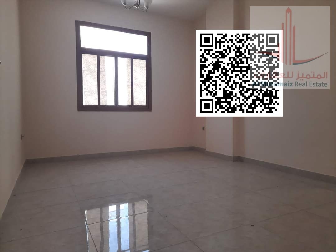 A traditional Arabic house in Al Bustan is available at a very attractive price, including complete maintenance and a fixed annual income.