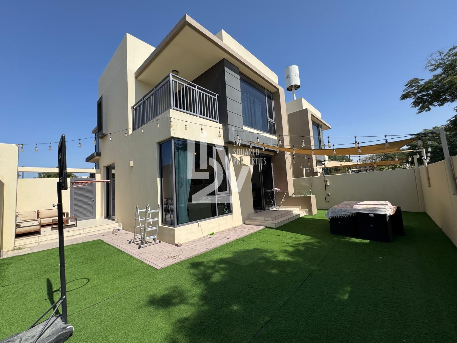 Calm Family-Ready Townhouse | Green Surroundings