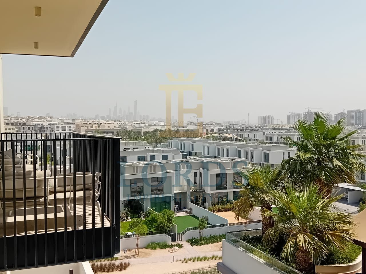 Contemporary Studio Apartment | Kitchen Ready | Community Surroundings