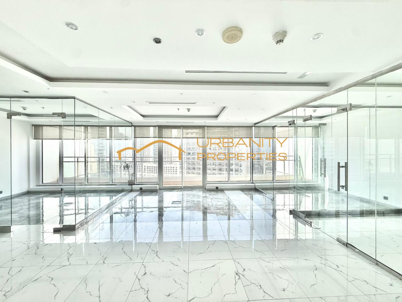 Unfurnished | 3 Glass Cabins | Balcony | Downtown View | 991 Sqft