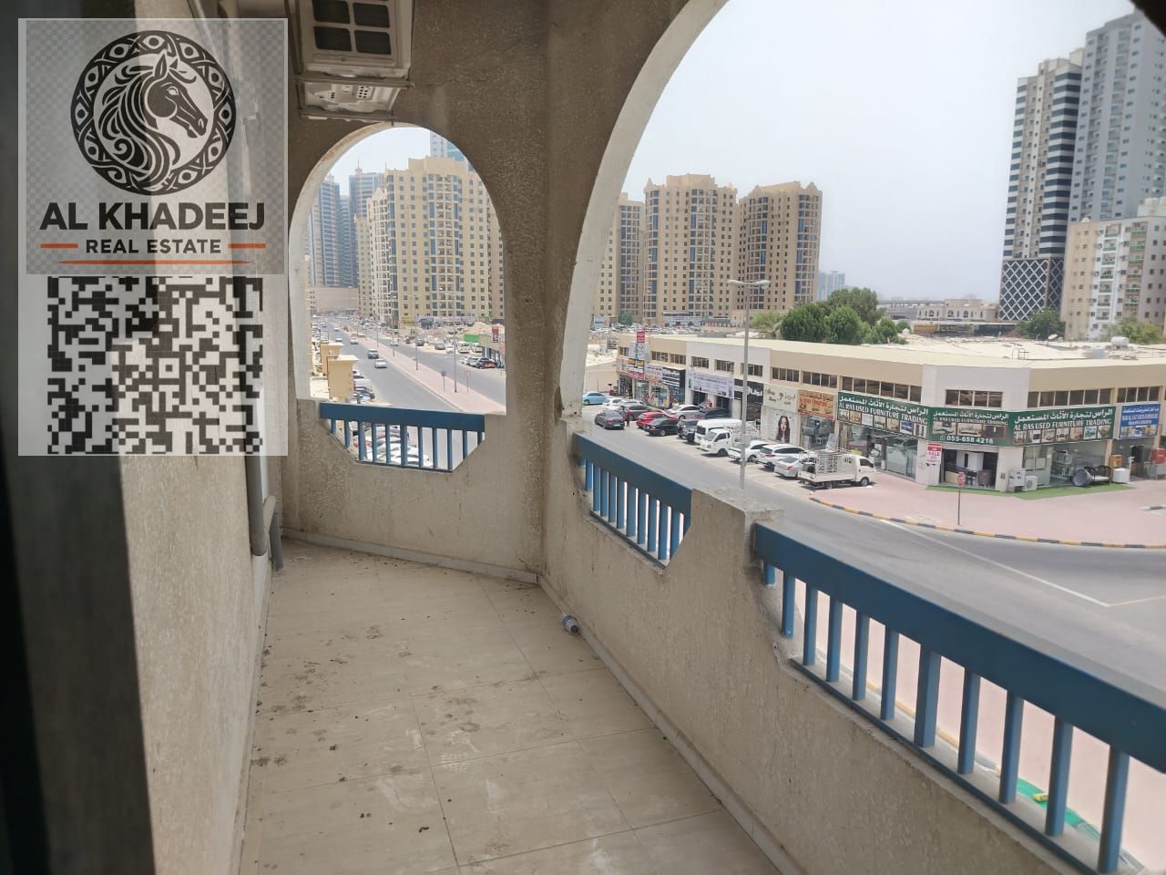 Special offer: 28,000 in 4 installments. Two bedrooms and a living room with an open view of a main street.