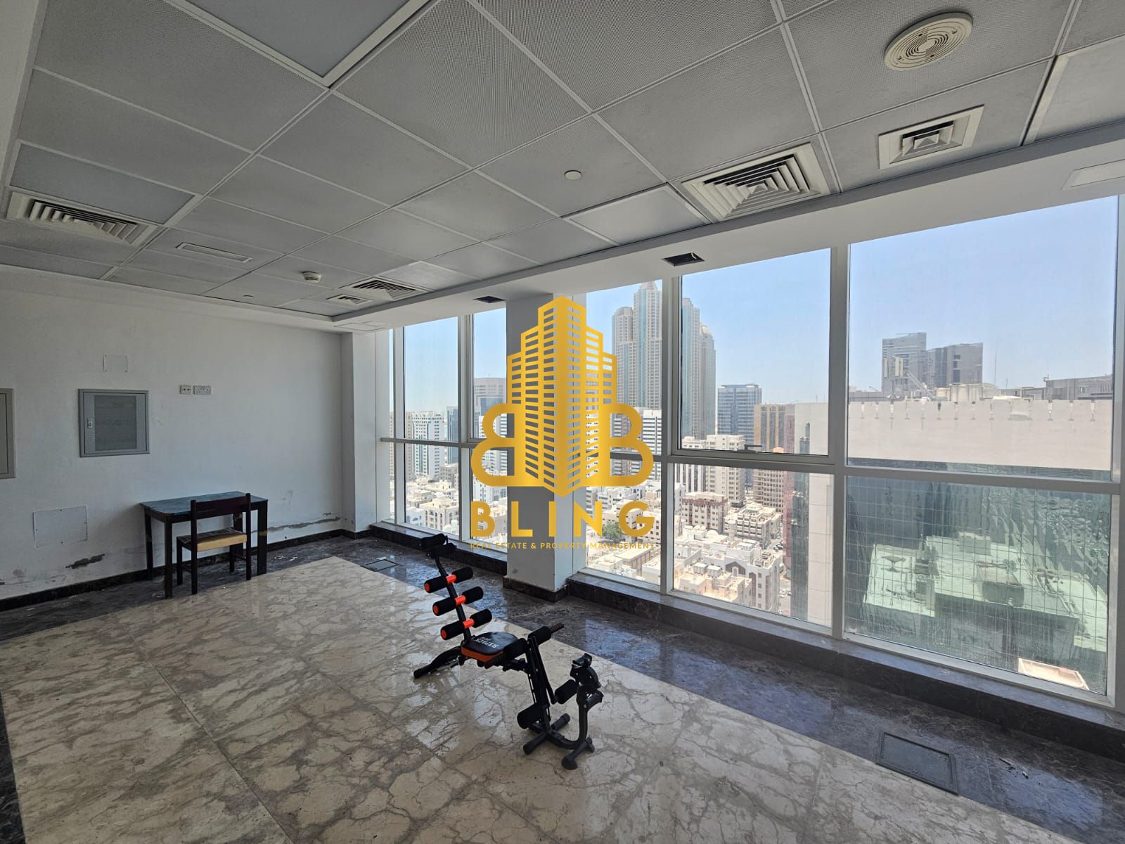 Tremendous 1BHK With Spacious Saloon & Closed Kitchen
