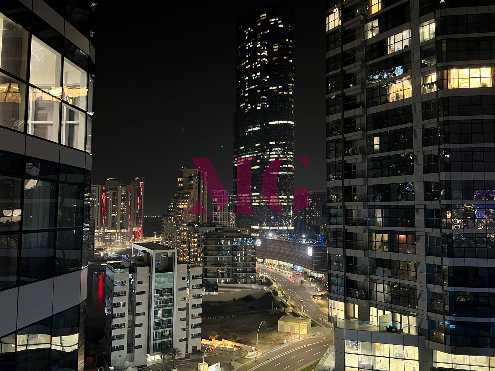 Elegant and Perfect One Bedroom Apartment ( GYM , Pool , Parking )