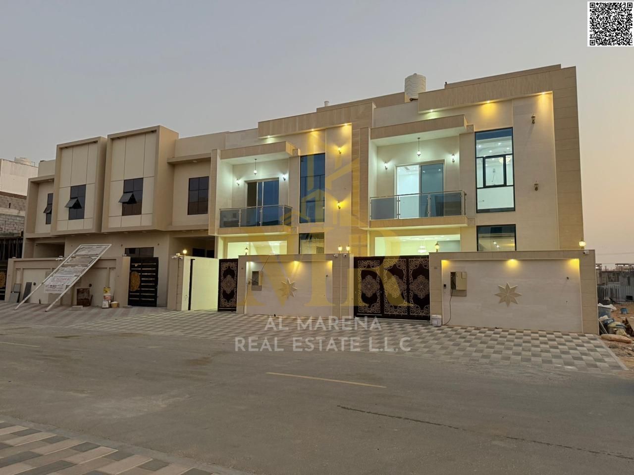 Luxury modern villa for sale, two floors and a roof, at an incredible price including registration and ownership fees. High-end finishes and freehold