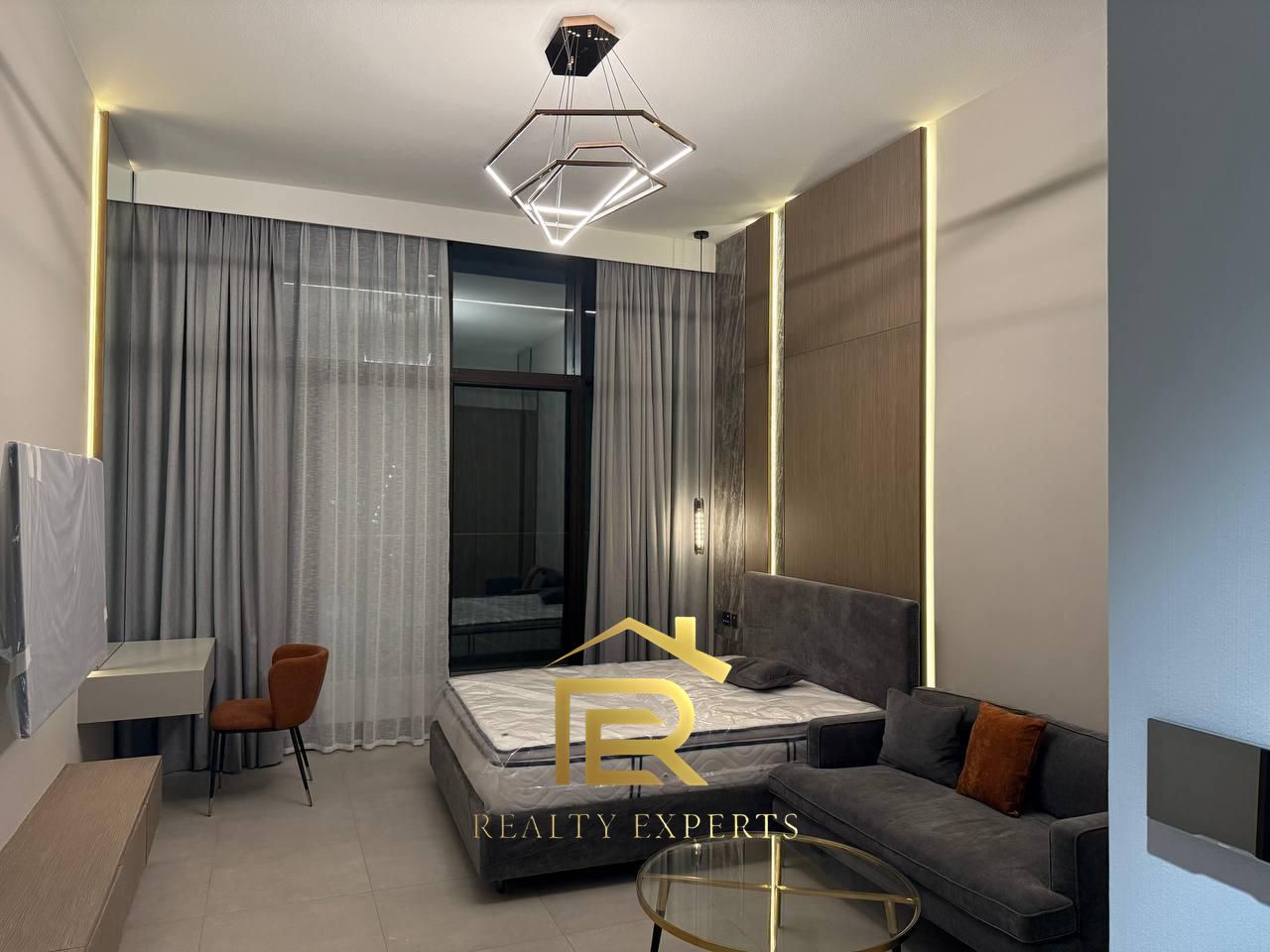 Stunning Furnished Studio | Pool & Gym