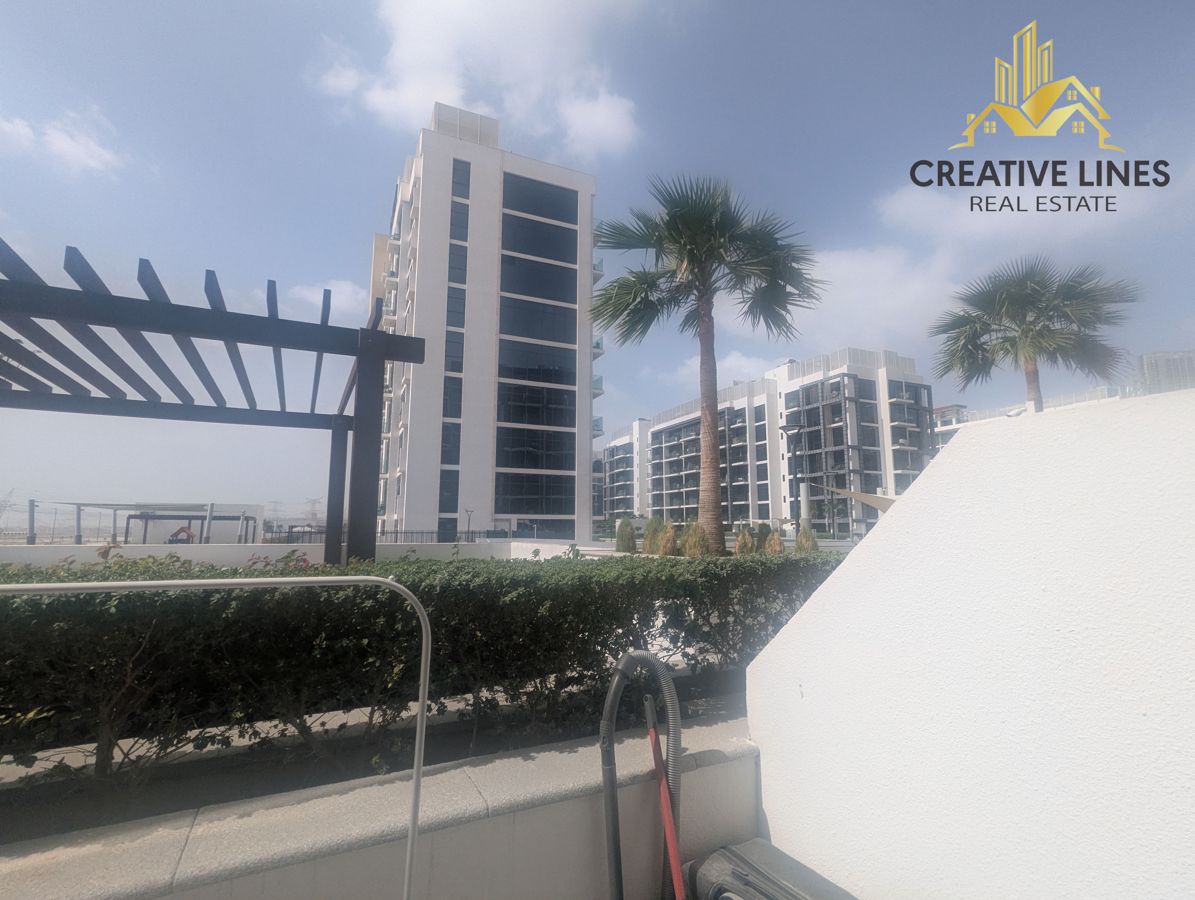 FULLY FURNISHED 2BHK // READY TO MOVE // PRIME LOCATION