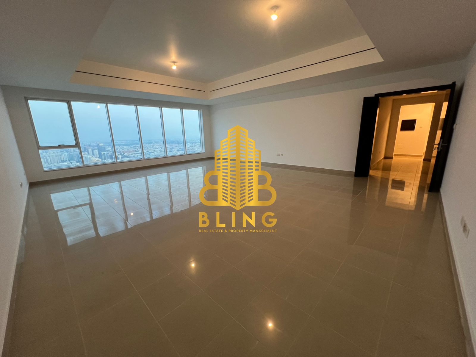 Spacious 3-Bedroom En-Suite Apartment | Prime Location – Electra Street, Abu Dha
