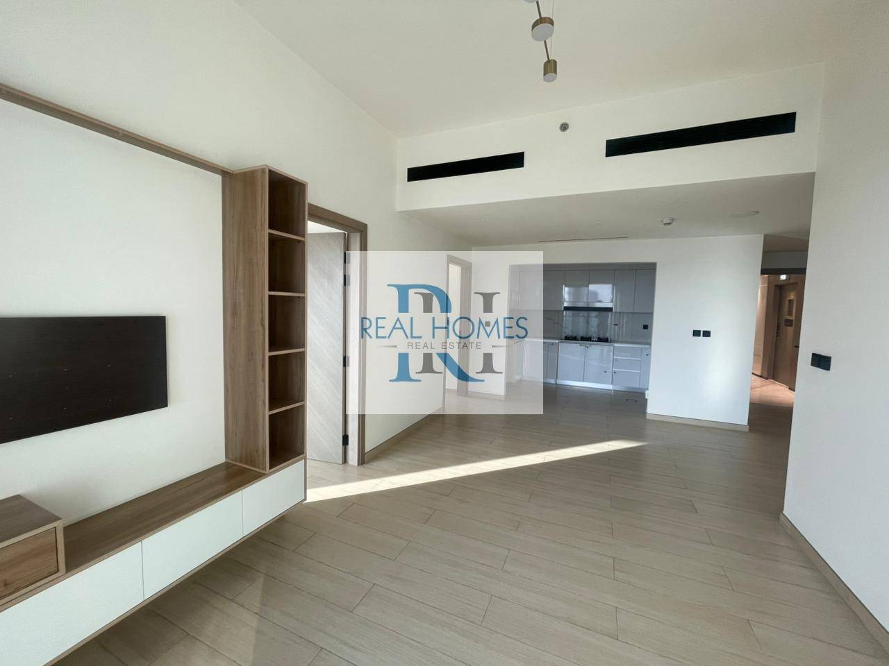 Hot Offer | Skyline View | Easy Exit Access
