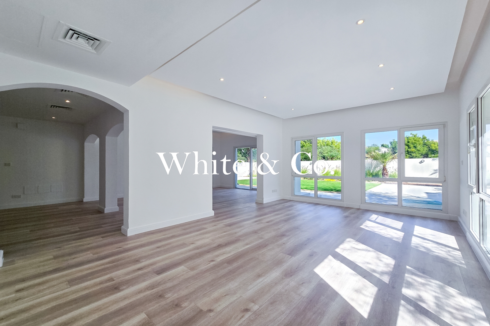 Single Row | 5-Bed Villa | Fully Upgraded