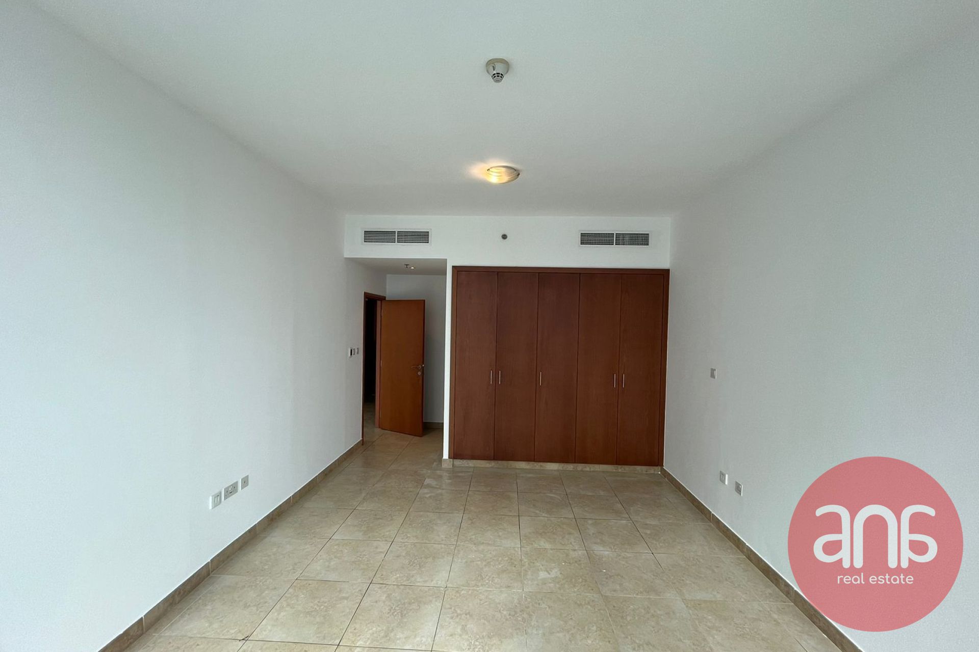 SPACIOUS UNIT | VACANT SOON | HIGHER FLOOR