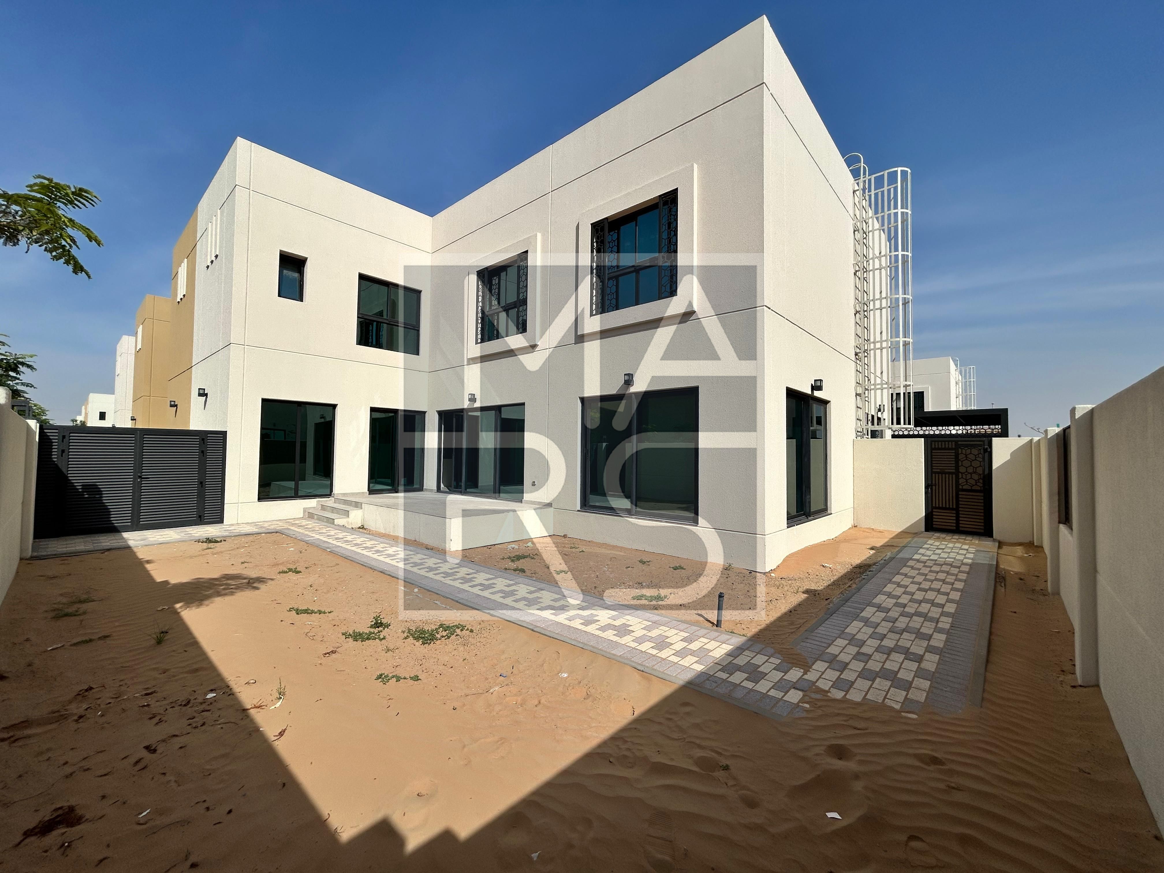 Luxury Spacious 5BHK Corner Villa with Driver Room For Rent in Sustainable City