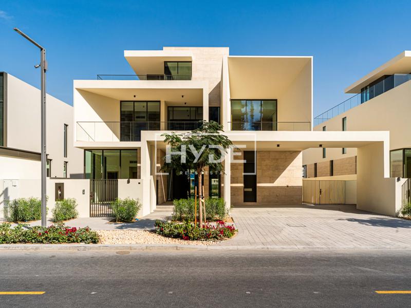 Exclusive | Brand New Villa | Lake Views