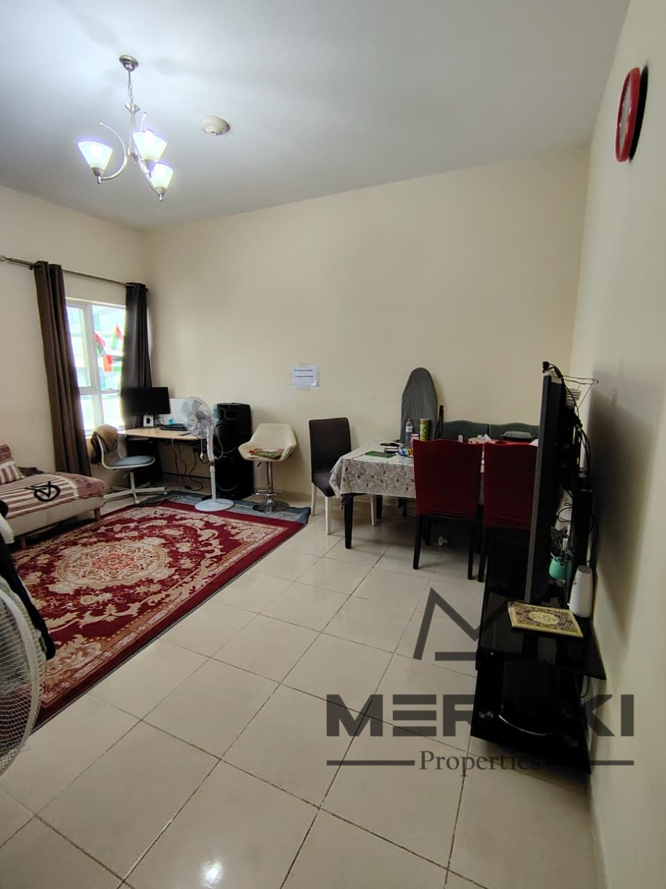 A bedroom and living room for sale at a bargain price with an excellent down payment, also with an open view and private parking.