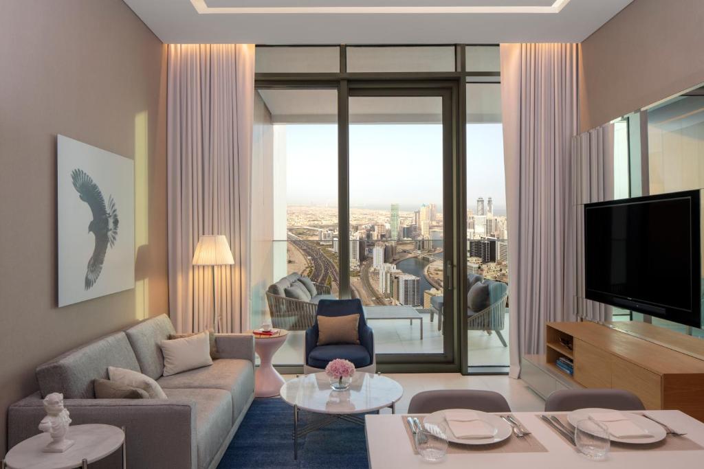 DUPLEX 1 BR Furnished |All Bills Included Sky Pool