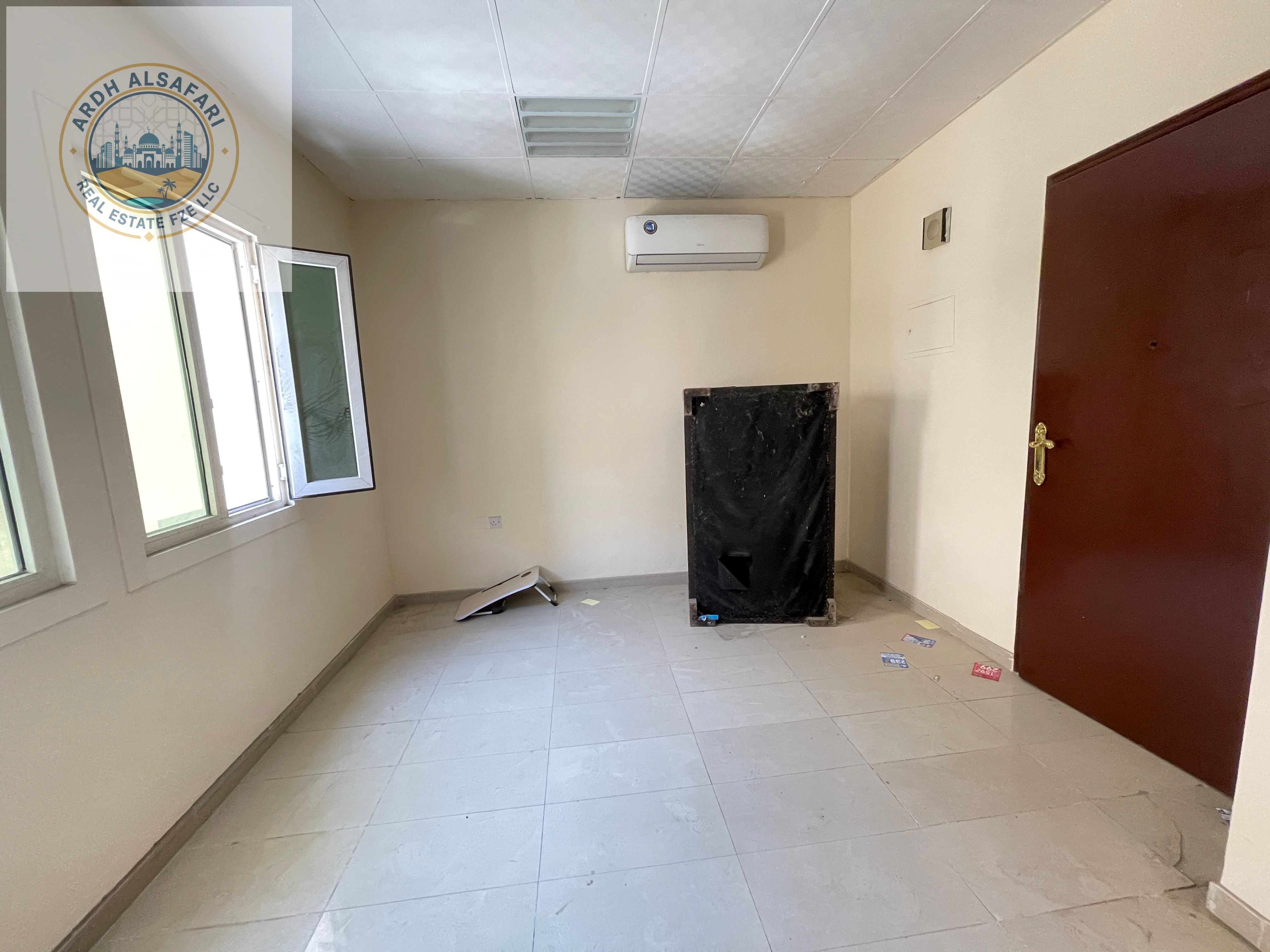 Cheaper Price Studio Available For Family Close To Lu Lu