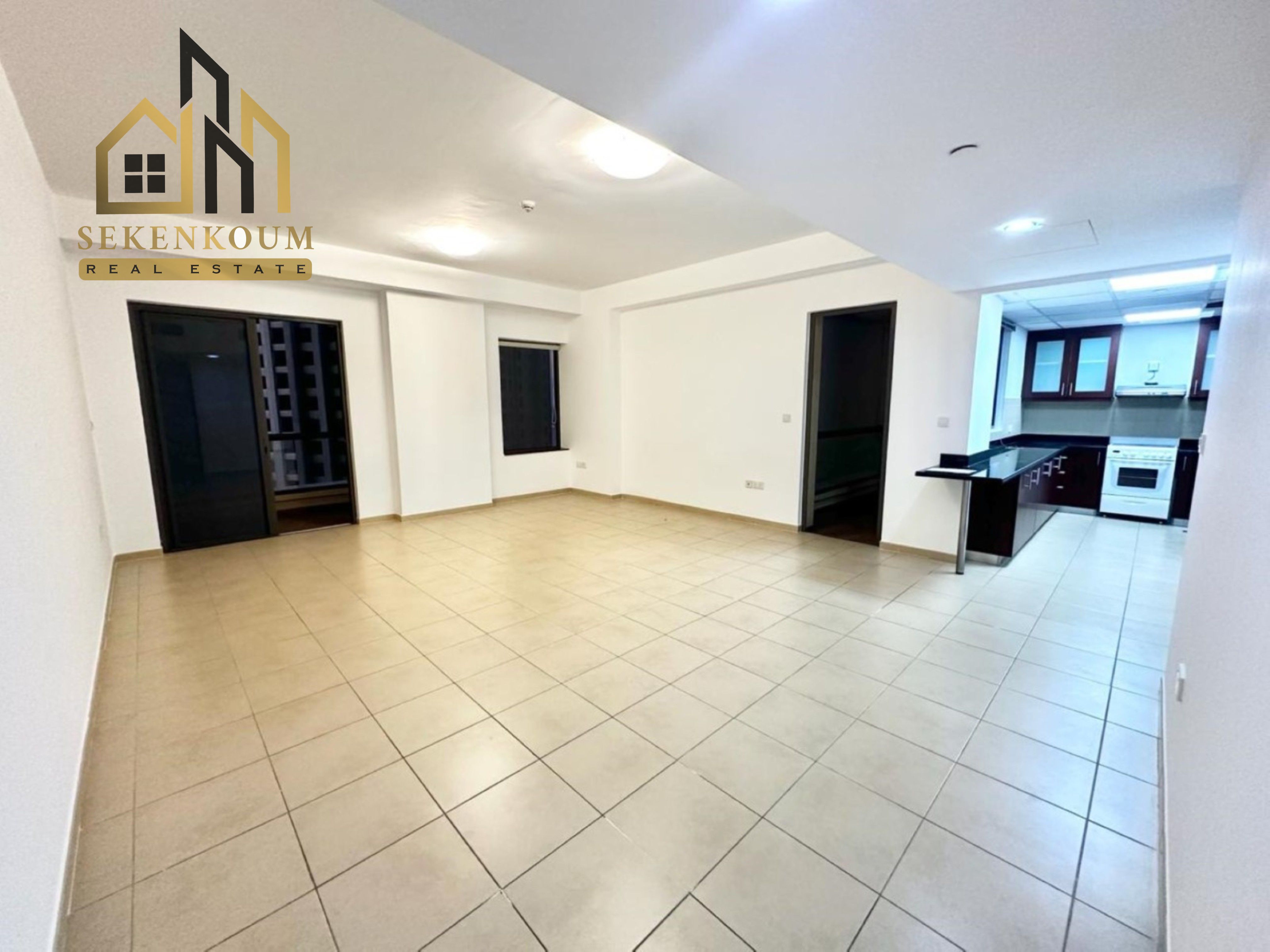 Unfurnished - Ready to move - High floor