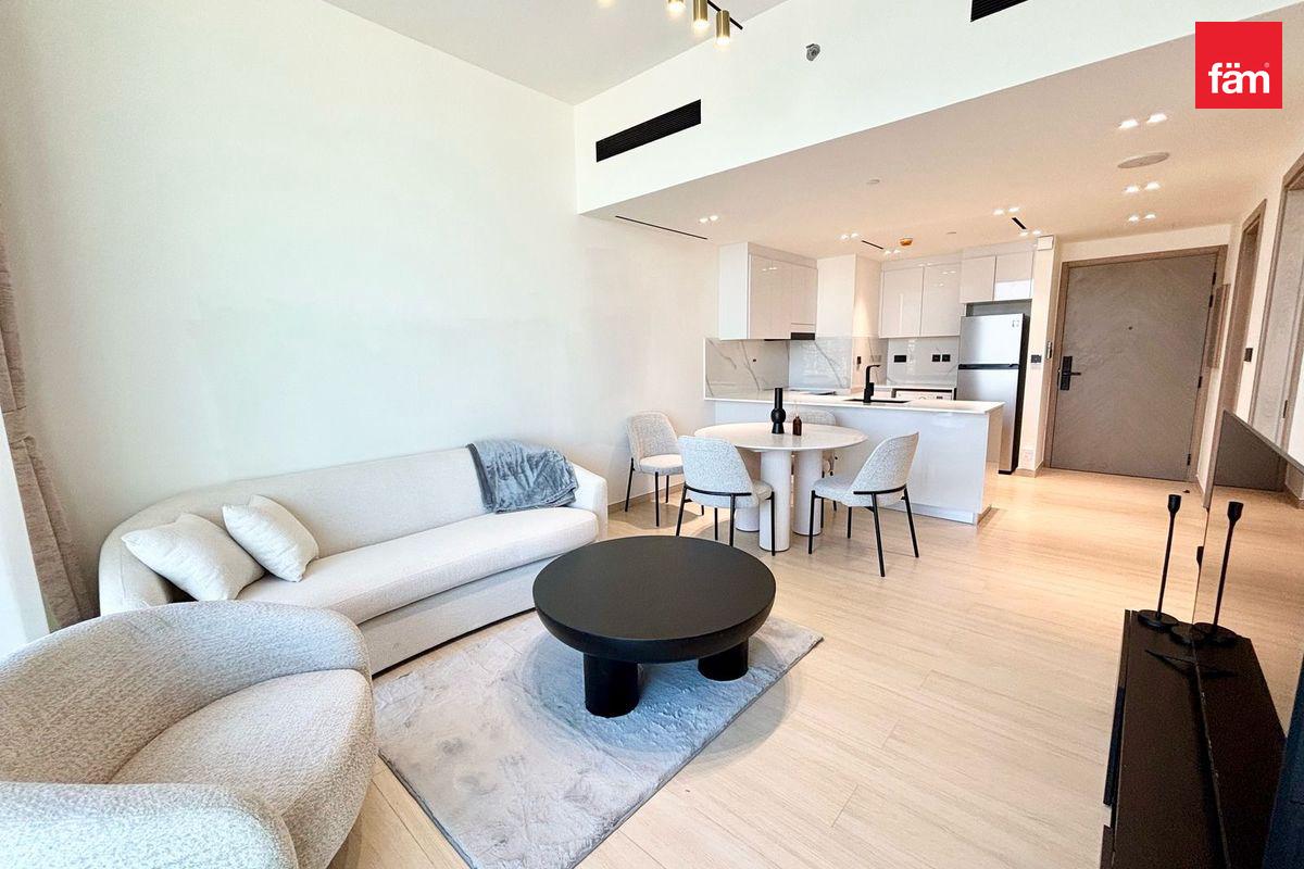 Fully Furnished | Spacious | Community Expert
