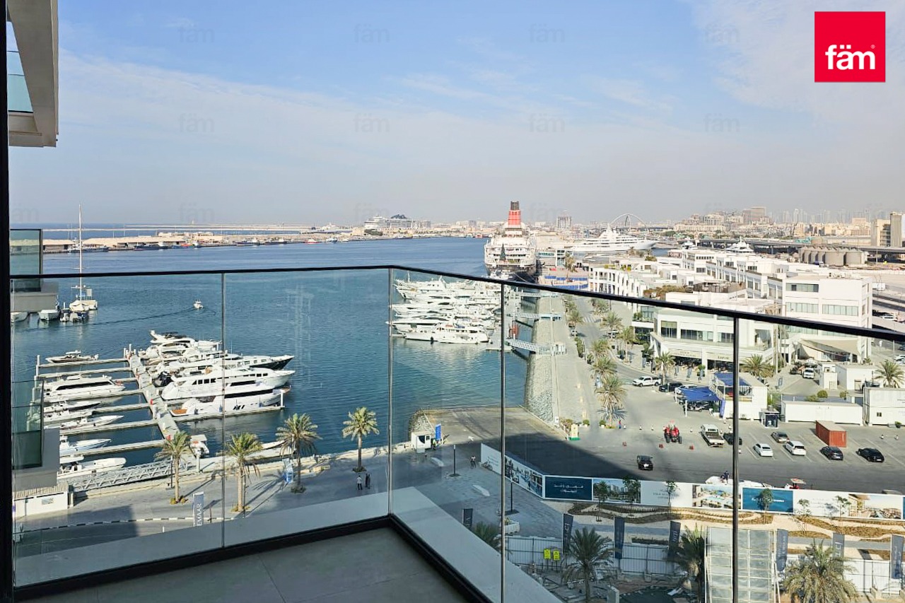 Partal Sea View Partial Pool View Corner Unit