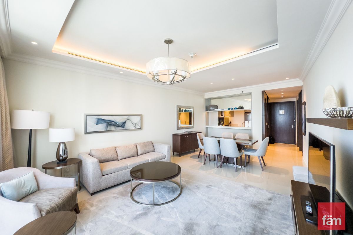 Iconic Burj Khalifa View | 2 Cheques | Furnished