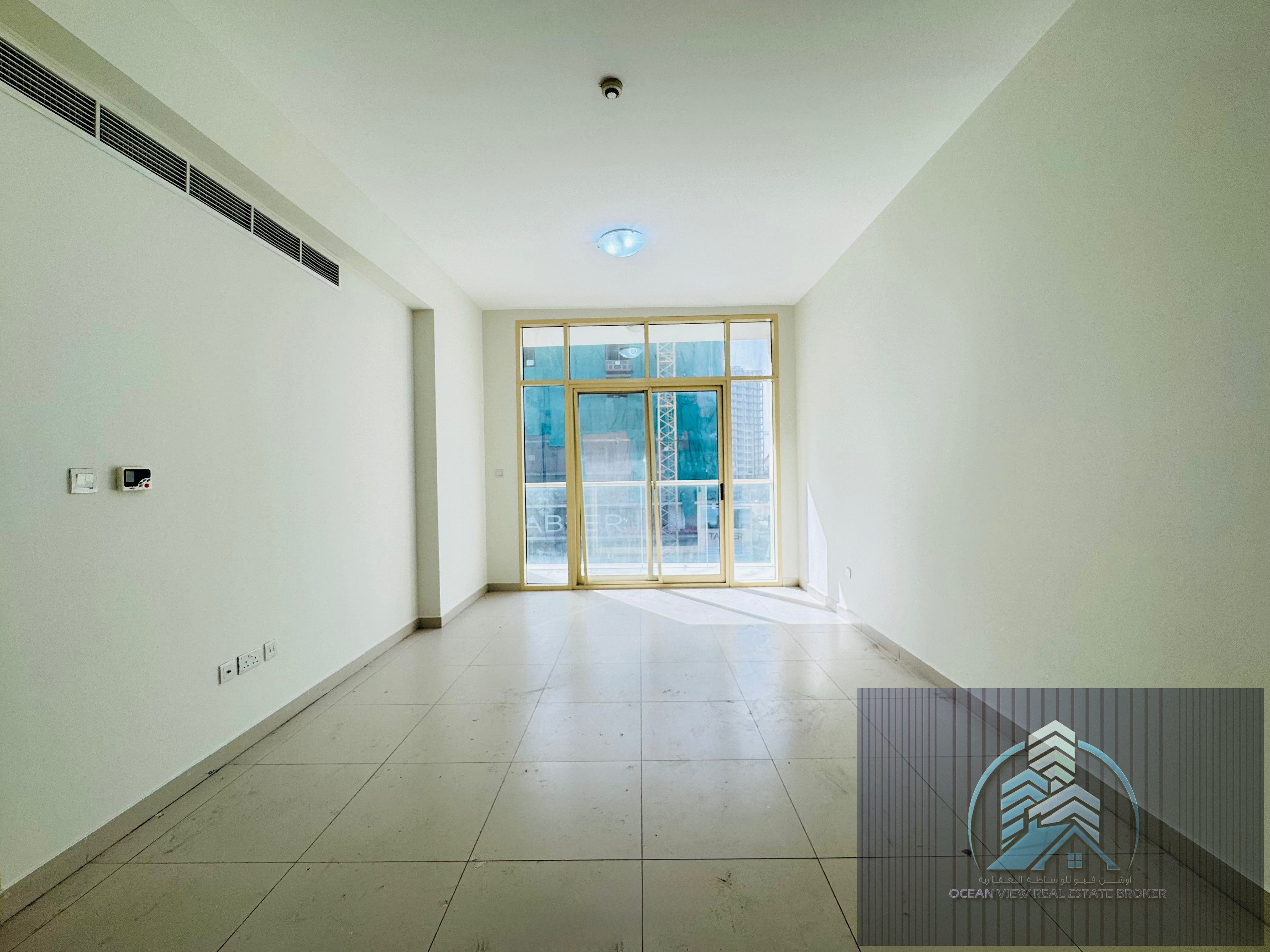 LAVISH 2BHK ON VERY PRIME LOCATION READY TO MOVE