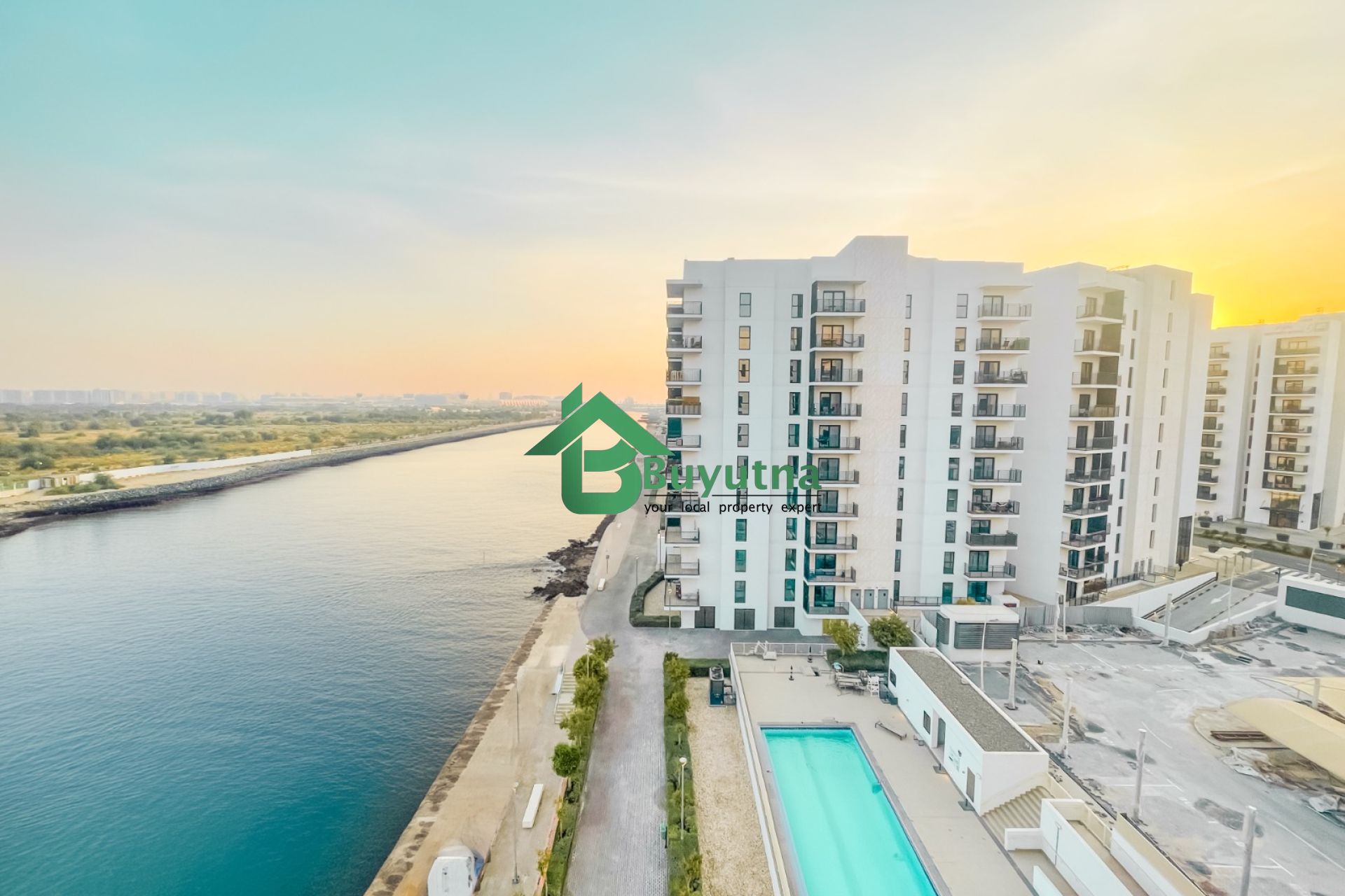 Beautiful Apartment | All Amenities | Canal View