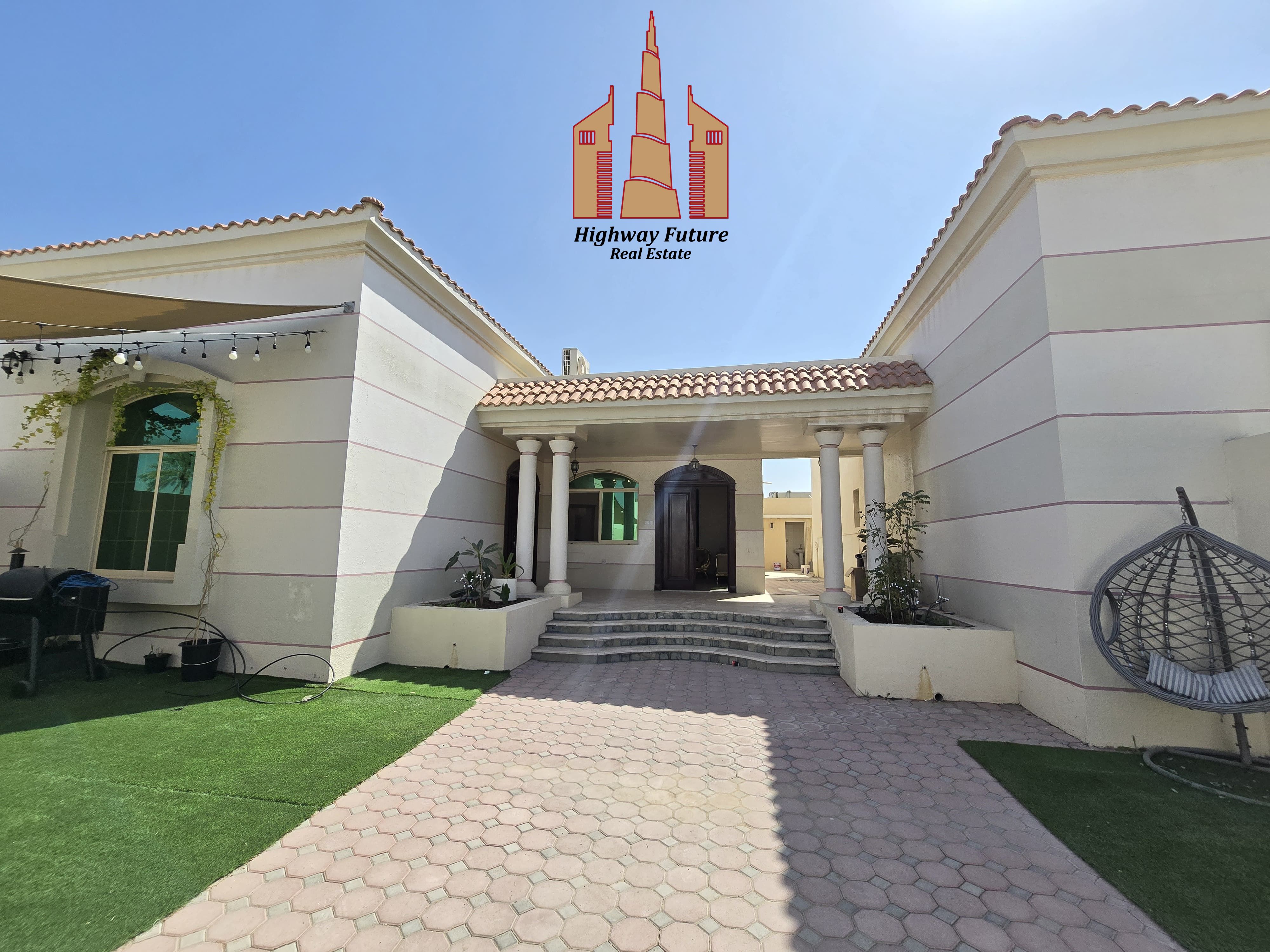 New Available 3 Bedrooms villa, 2 kitchen, 5 washrooms, Big Majlis, 2 master room's,Parking, Just in 120k