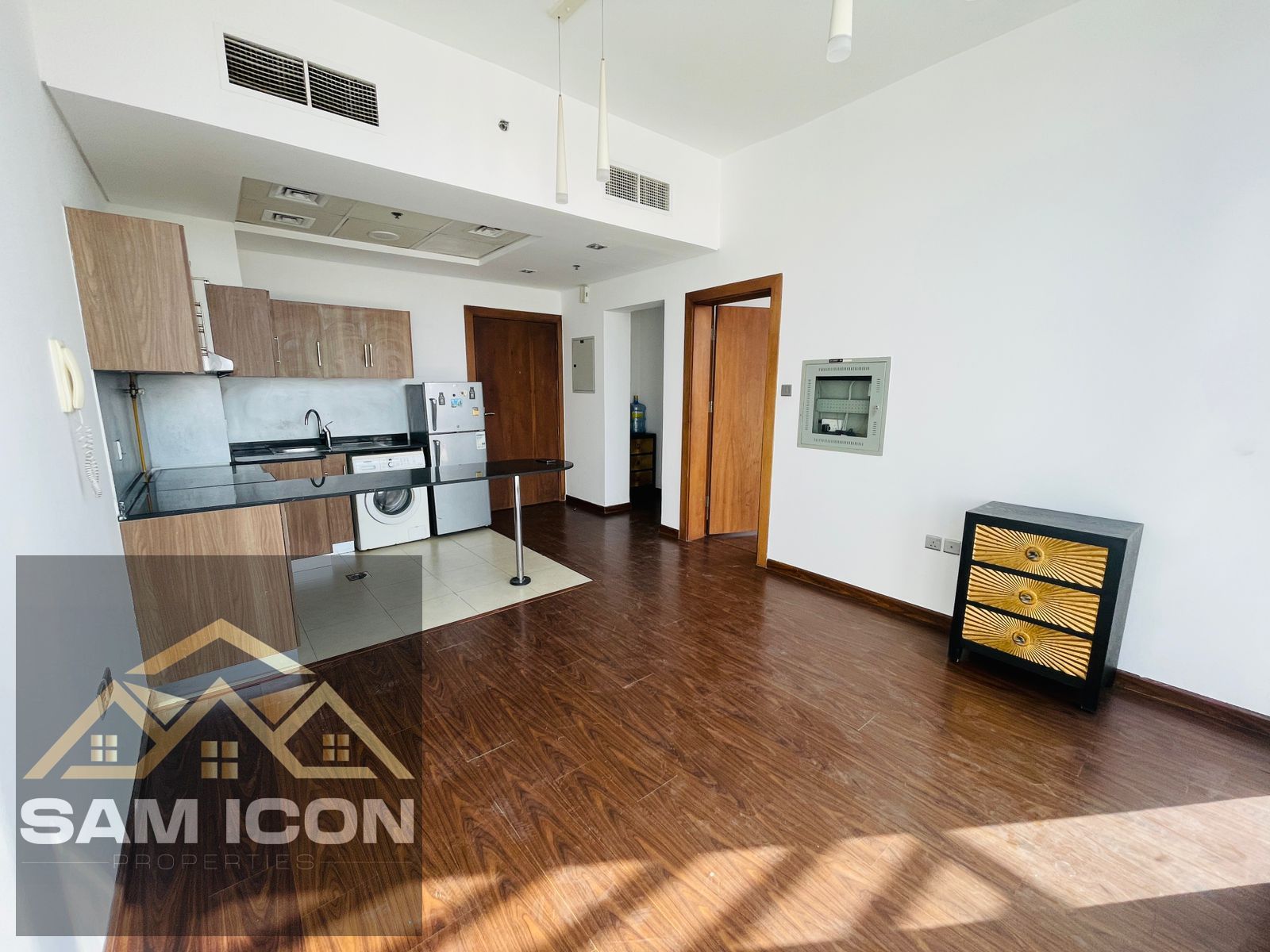 Cozy & Bright Apartment I Great Quality I Prime Location in JVC
